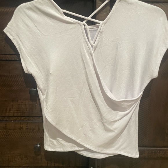 Francesca's Collections White Short Sleeve Top - Picture 4 of 8